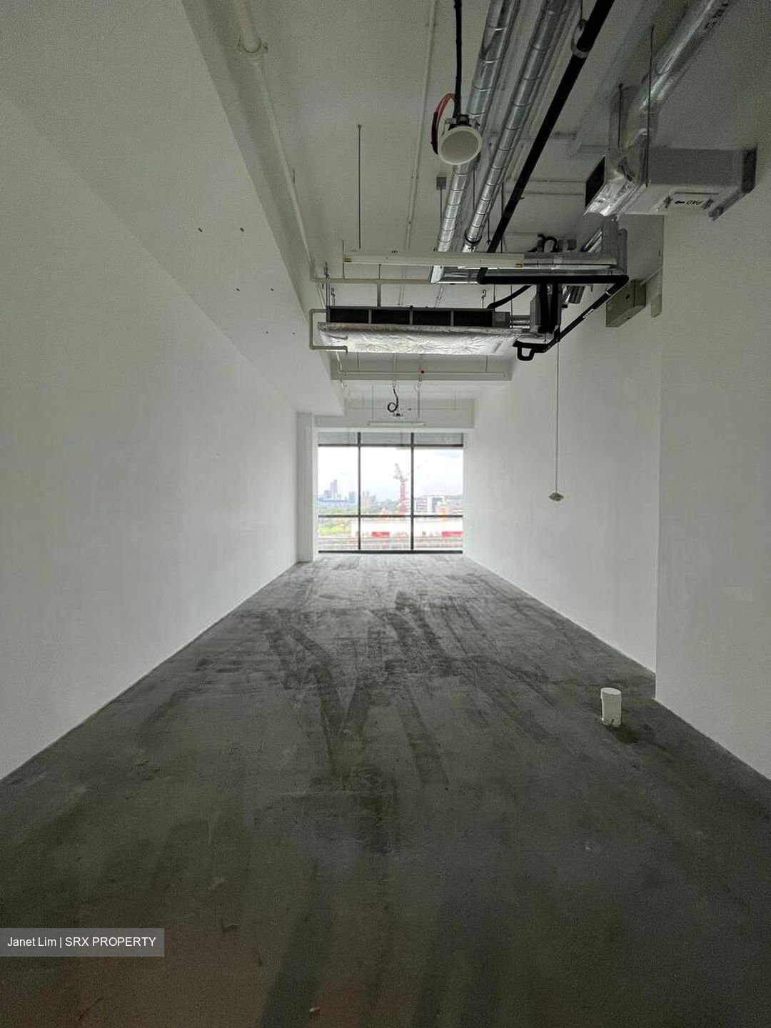 Woods Square (D25), Office #397493571